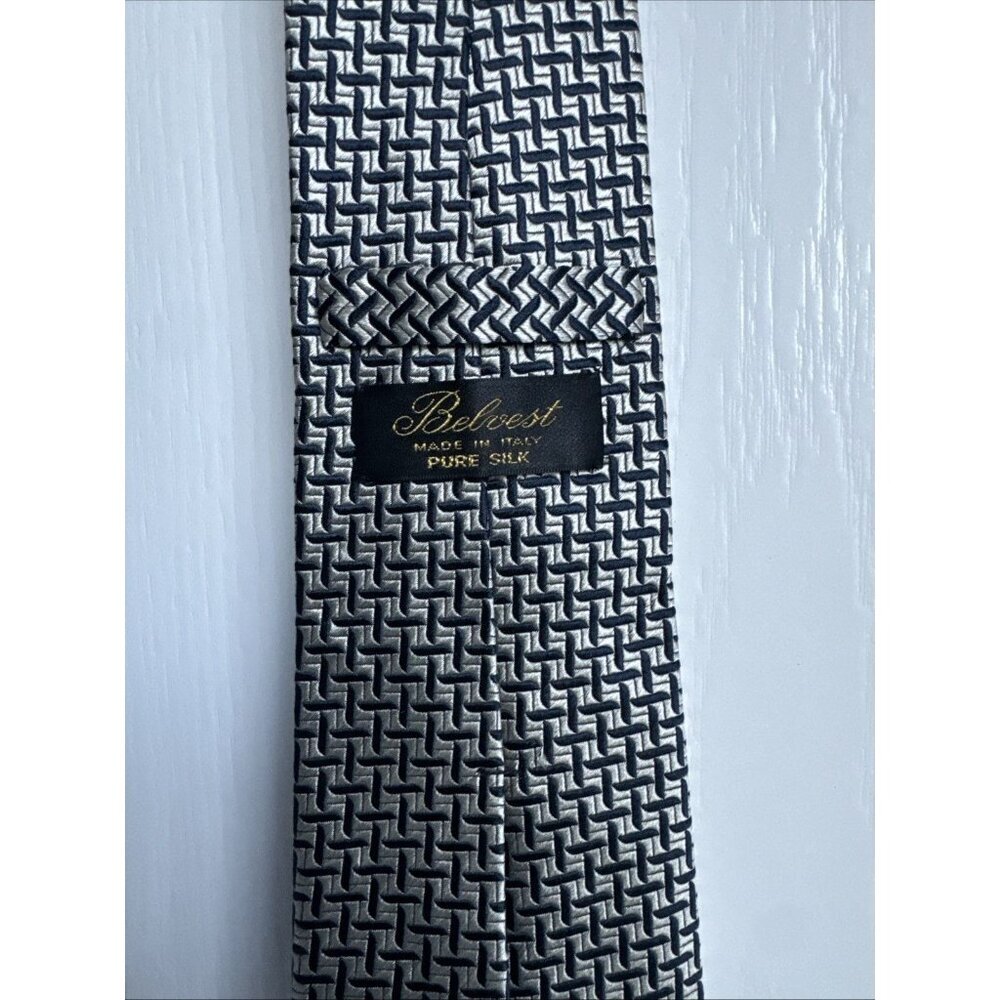 Belvest 100% Silk Dark Navy Silver Pattern Woven Tie Hand Made In Italy 57”
